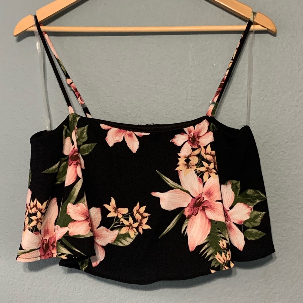 Floral print spaghetti strap crop top
